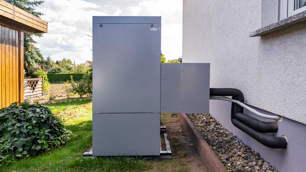 Luft-Wasser-Wärmepumpe, Außenteil, seitlich