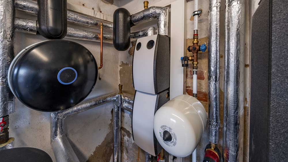 2 Ausdehnungsgefäße